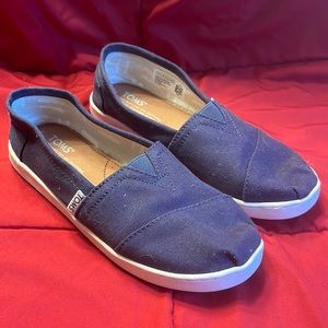 Child’s Toms Alpargarta Shoes Navy Blue Size 3Y
